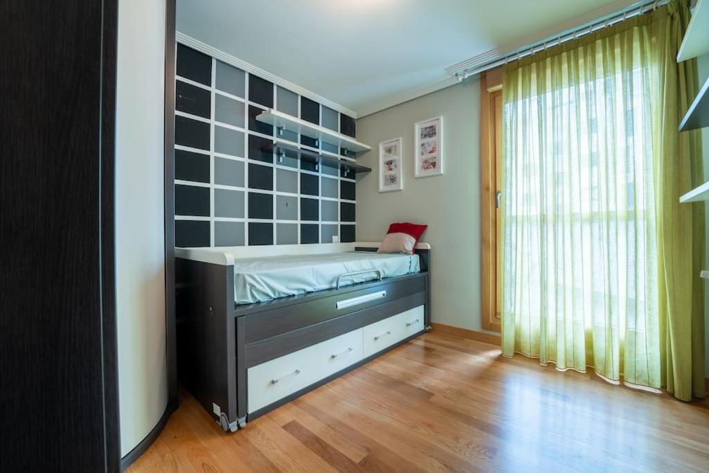 Apartamento En El Corazon De La Ciudad Con Parking 산탄데르 외부 사진