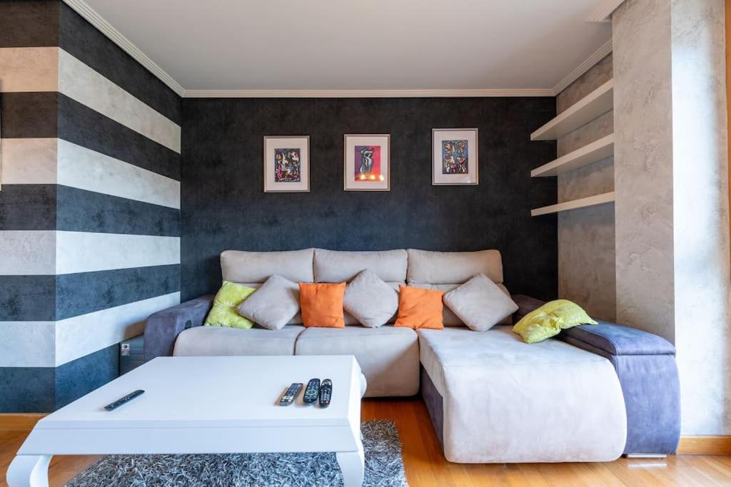 Apartamento En El Corazon De La Ciudad Con Parking 산탄데르 외부 사진